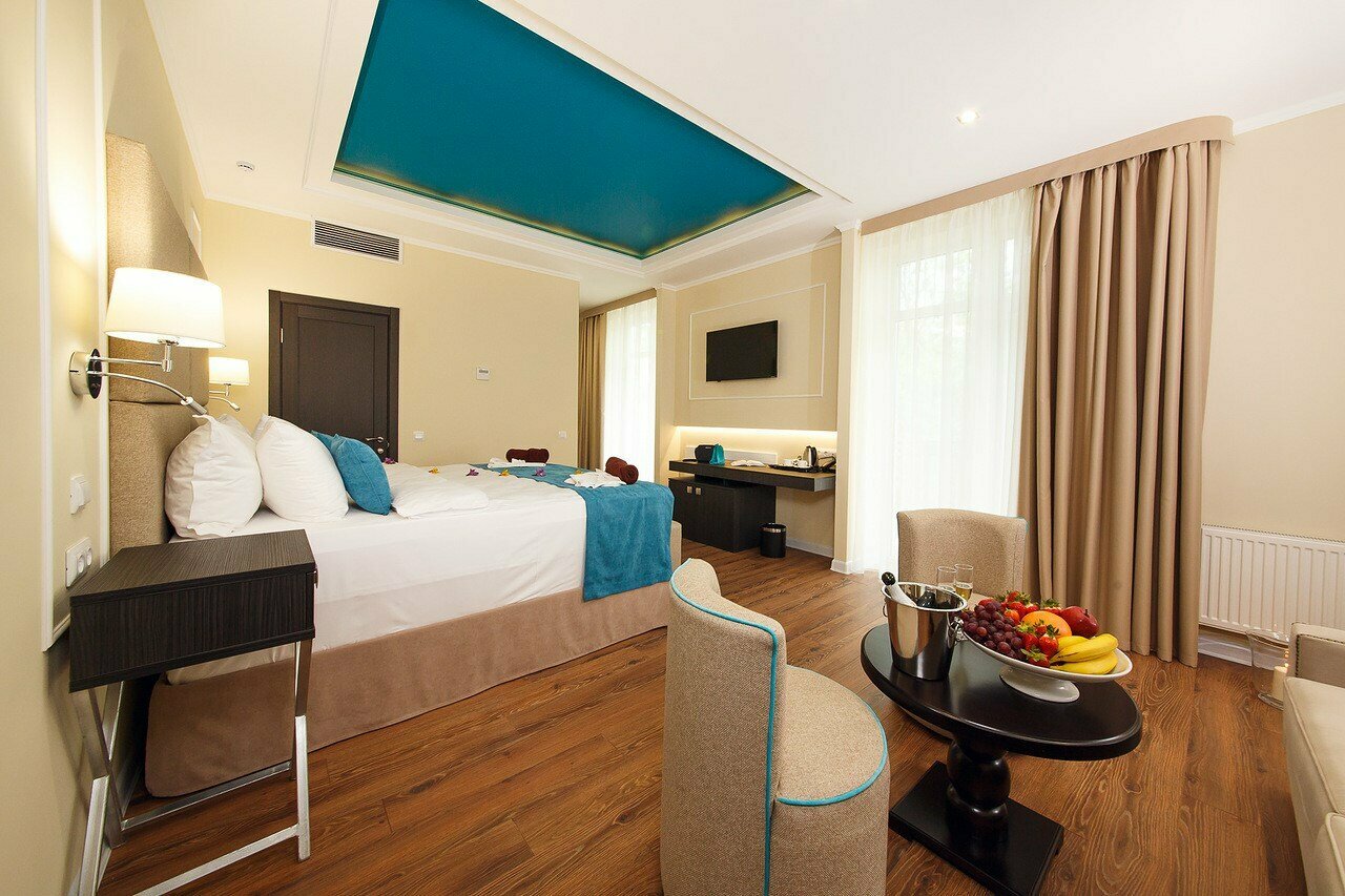 Отель Голубая лагуна Анапа