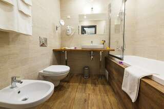 Отель Голубая лагуна Анапа ДЖУНИОР СЬЮИТ-4